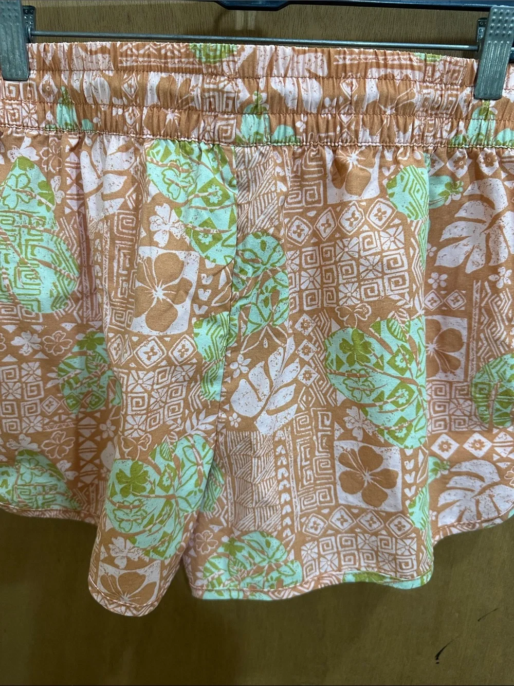 Billabong Orange and Mint Floral Elastic-Waist Women’s Shorts